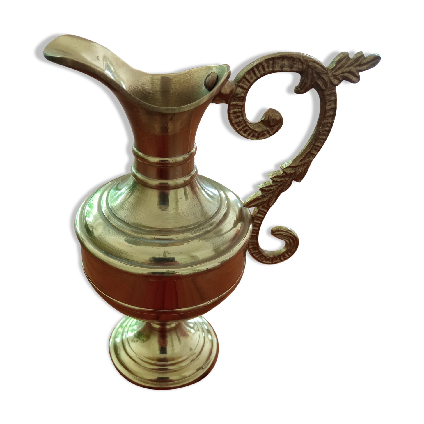 Golden ewer