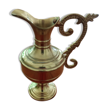 Golden ewer