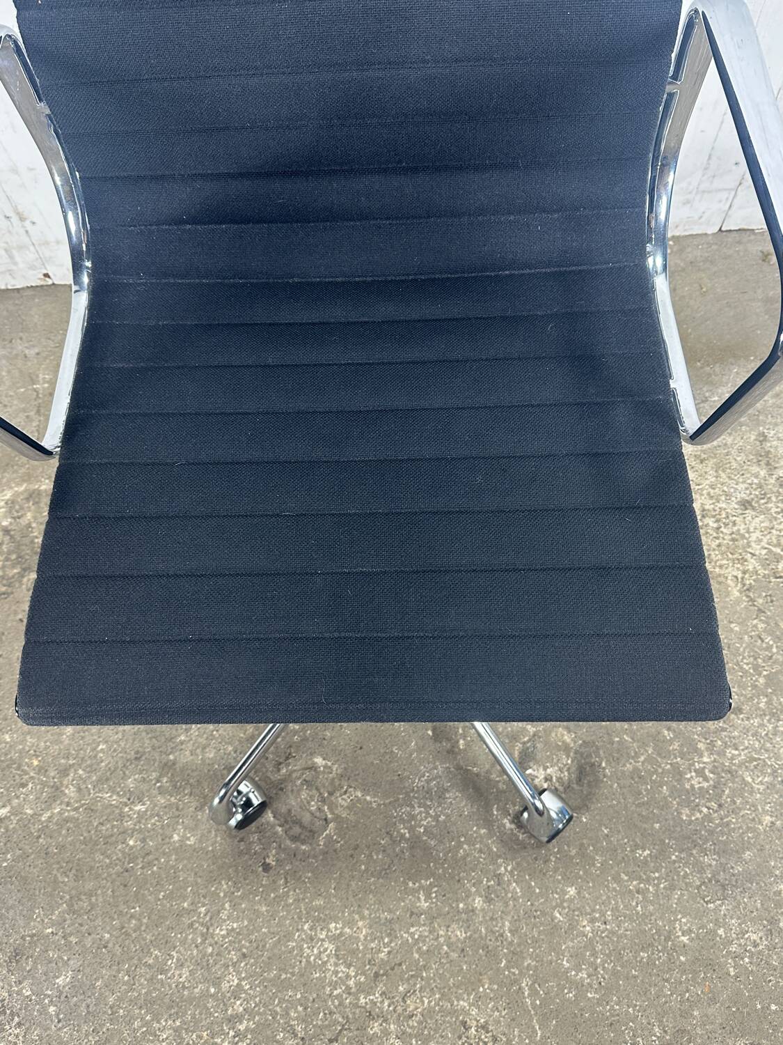 Eames EA 119 Office Chair