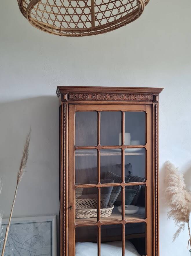 Antique Parisian glass cabinet - bonnet-maker type