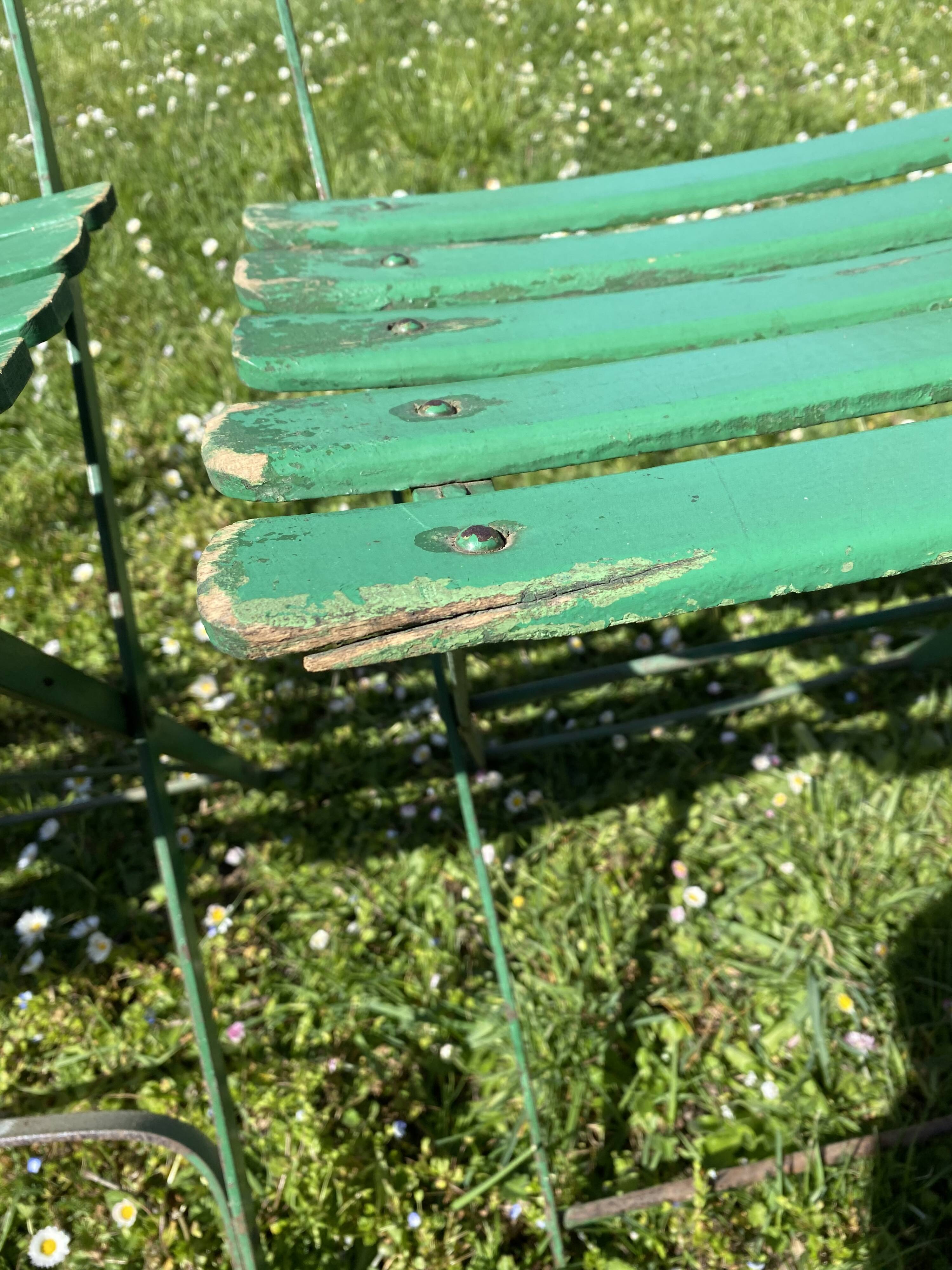 Set of 4 folding garden chairs - vintage green