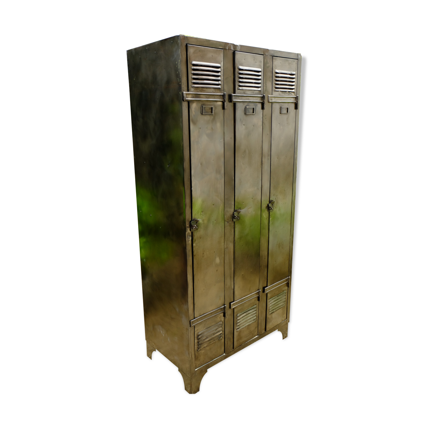 Industrial metal cloakroom