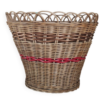 Rattan plant pot