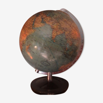 Globe terrestre éclairant