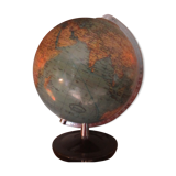 Illuminating globe