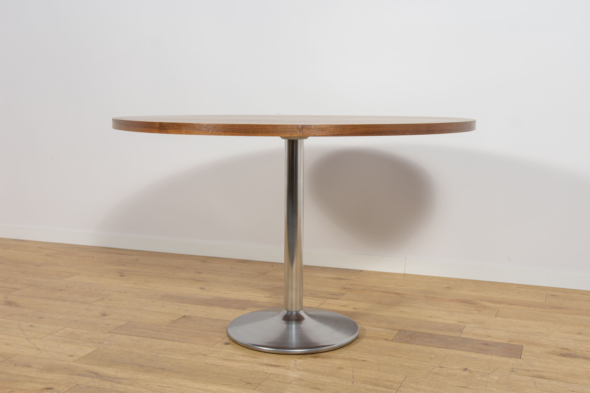Mid-Century Round Walnut Dining Table, Denmark, 1970s