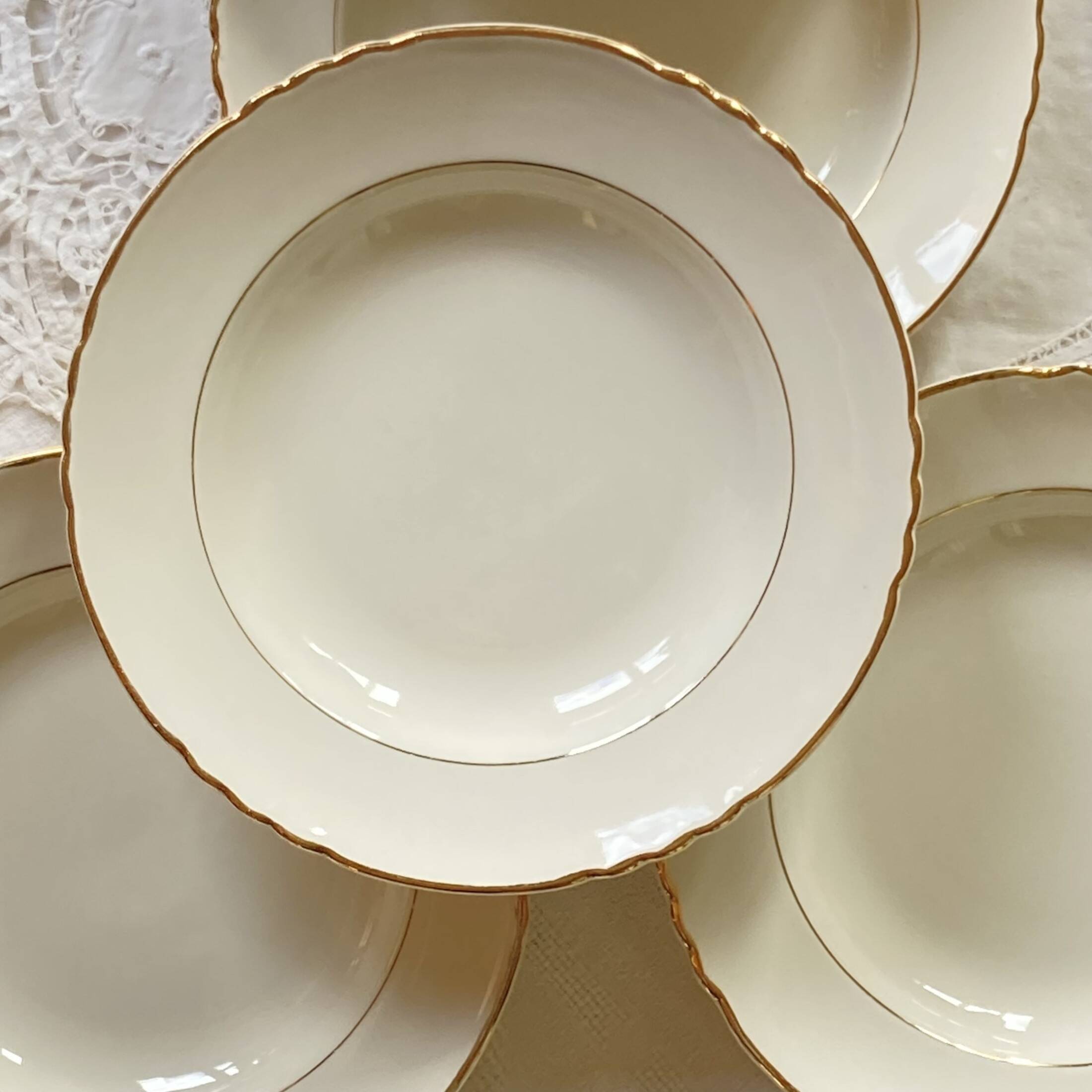 Set of 6 deep plates in old white and gold earthenware Moulin des loups Orchies ACC-6037