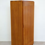 Armoire en pin massif de la Maison Regain, années 70