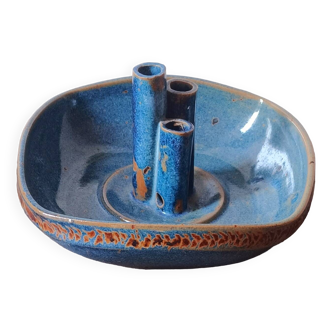 Cup, signed, with 3 soliflores in blue sandstone