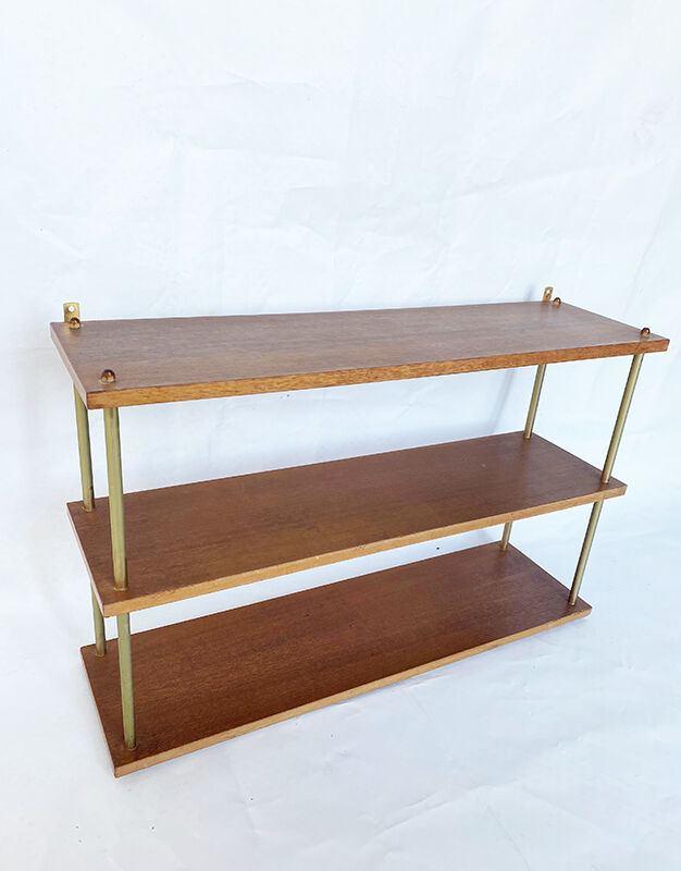 Shelf to be laid or suspended