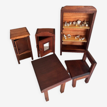 Set of antique furniture of dolls 30s