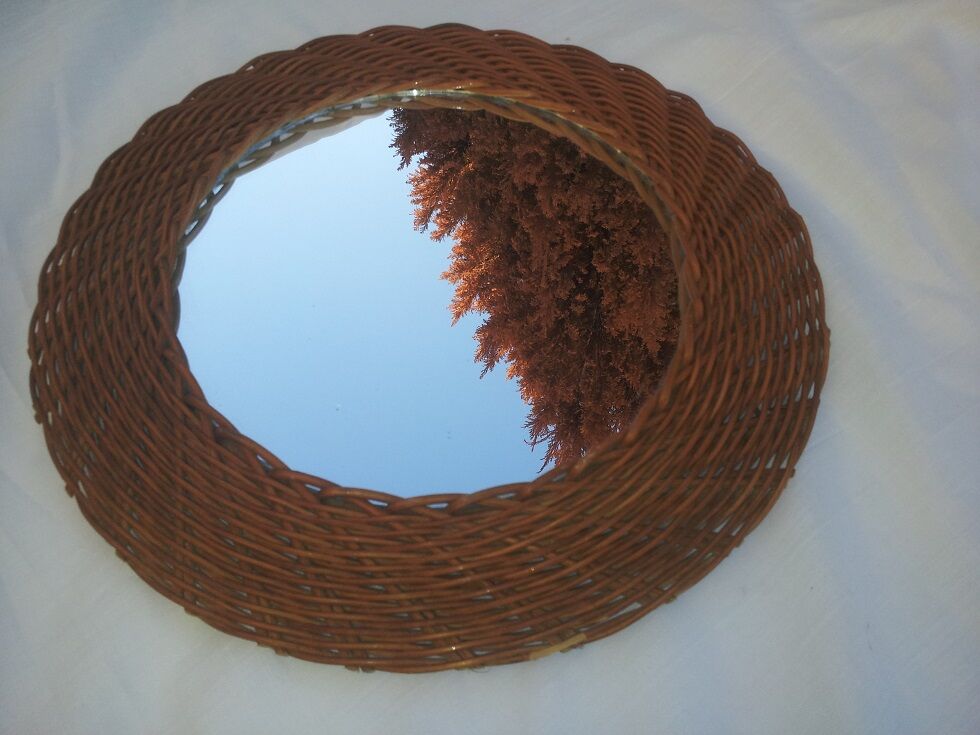 60's wicker round mirror