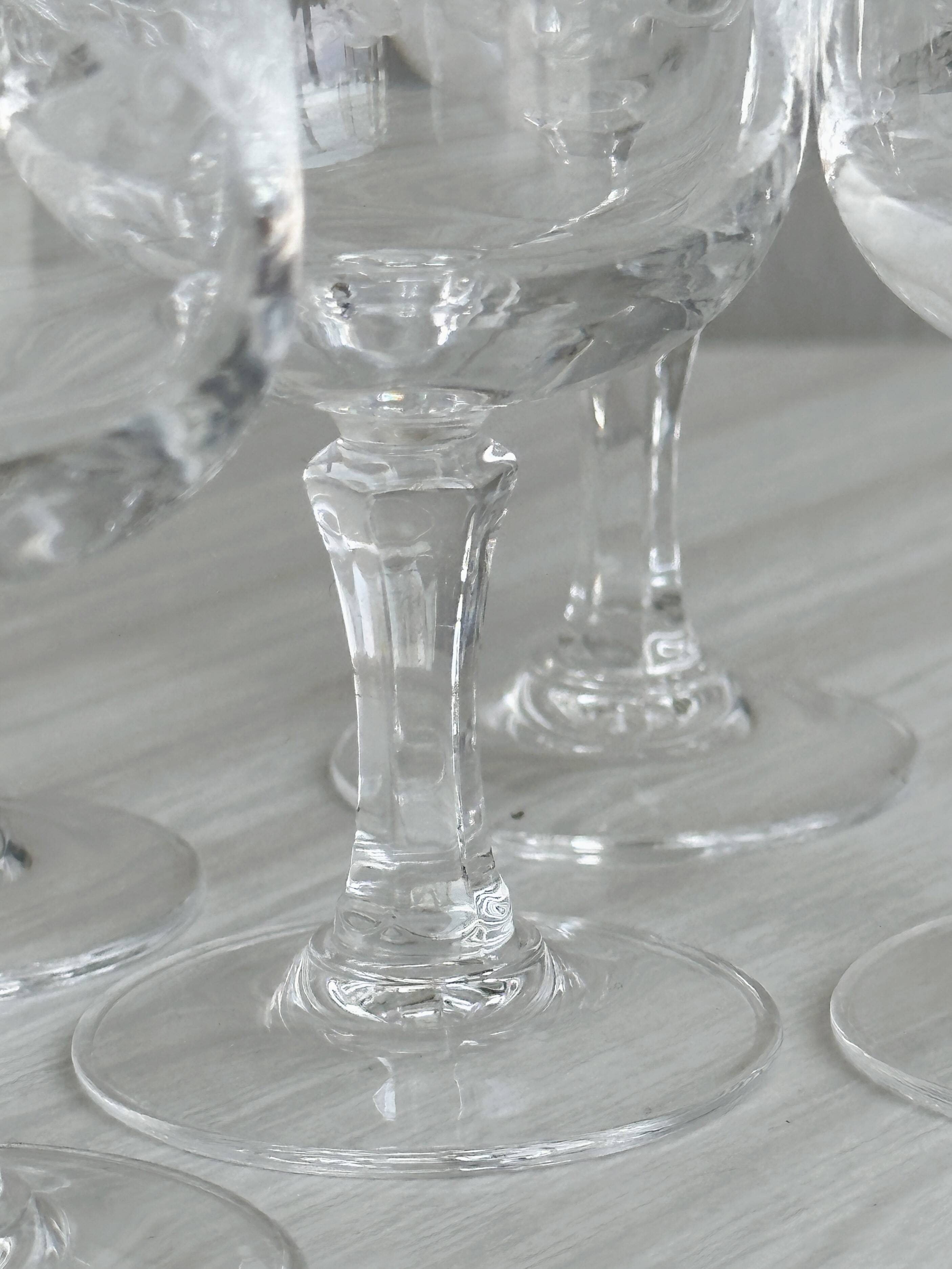 Set of 6 chiseled crystal liqueur glasses