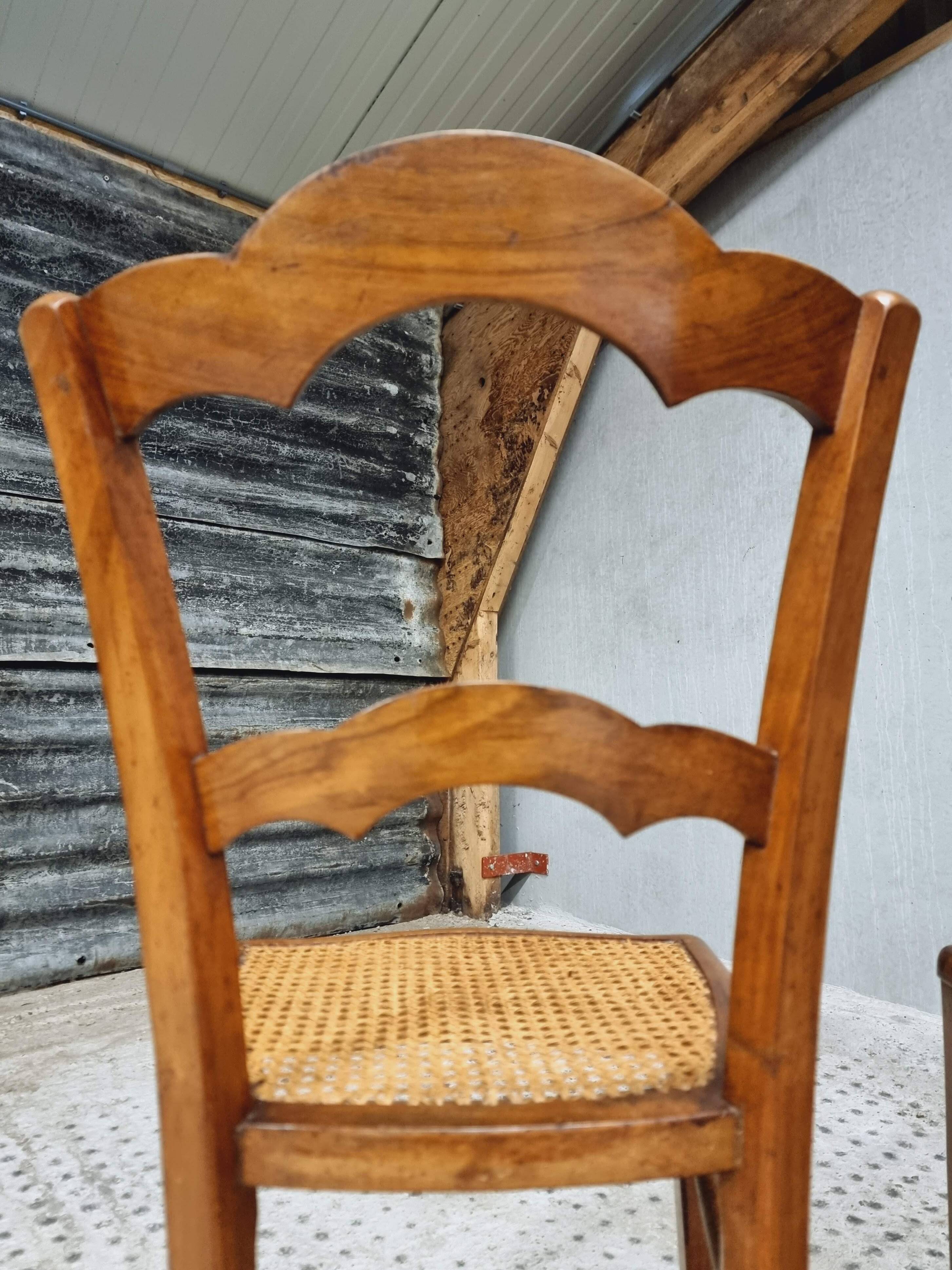 Antique set of chairs walnut with webbing