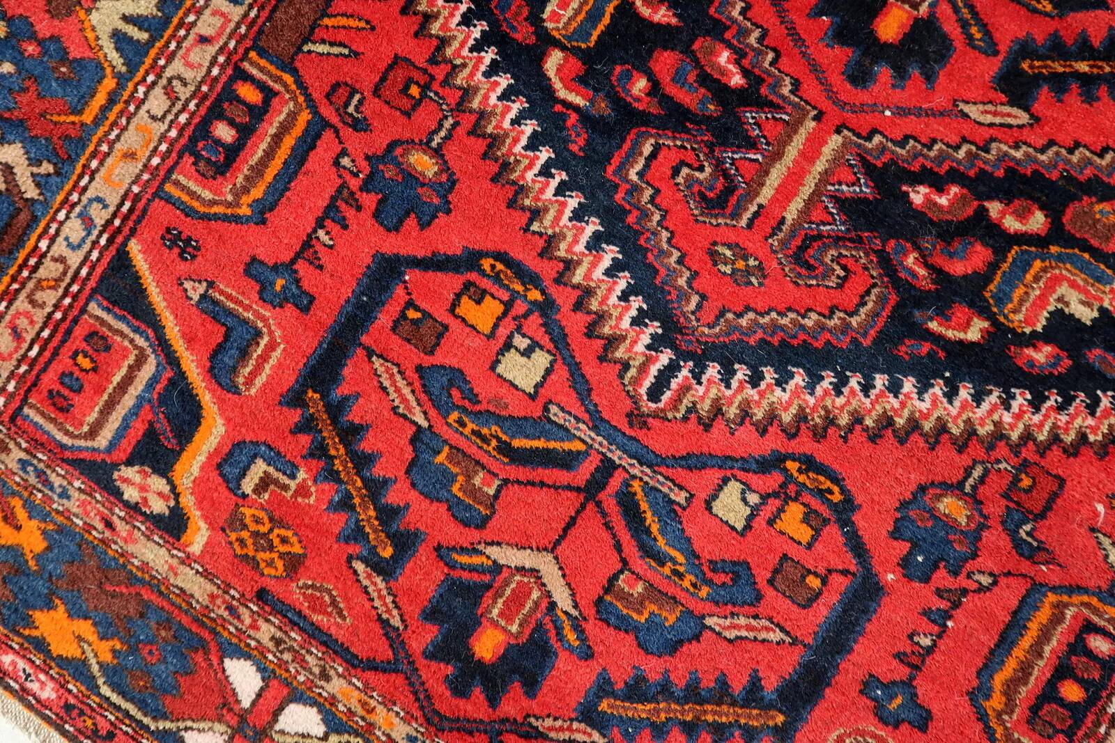 Handmade vintage Persian Hamadan rug 137cm x 194cm, 1960s