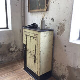 Patinated workshop furniture