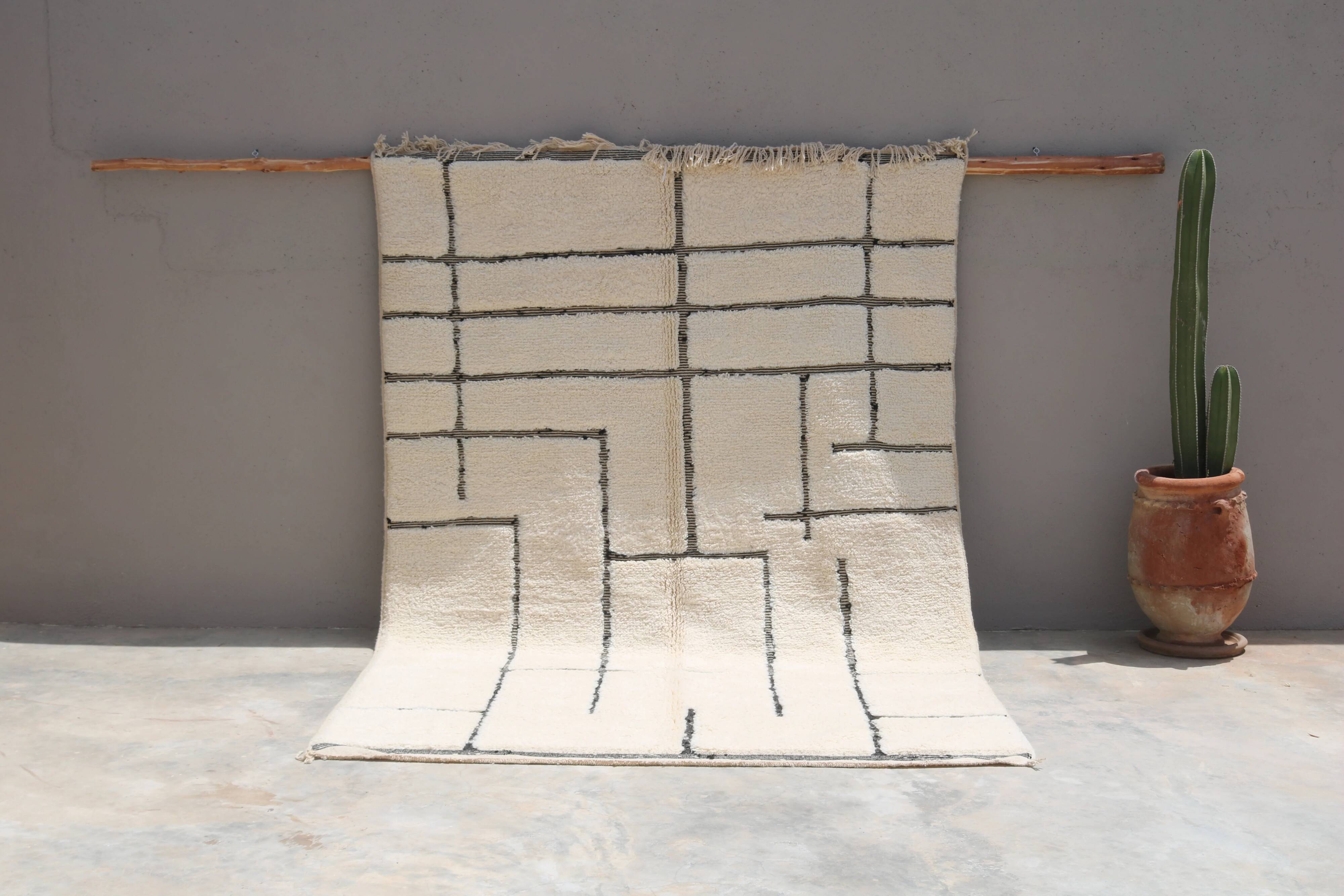 Large Beni Ouarain rug, 310 x 210 cm - G1023