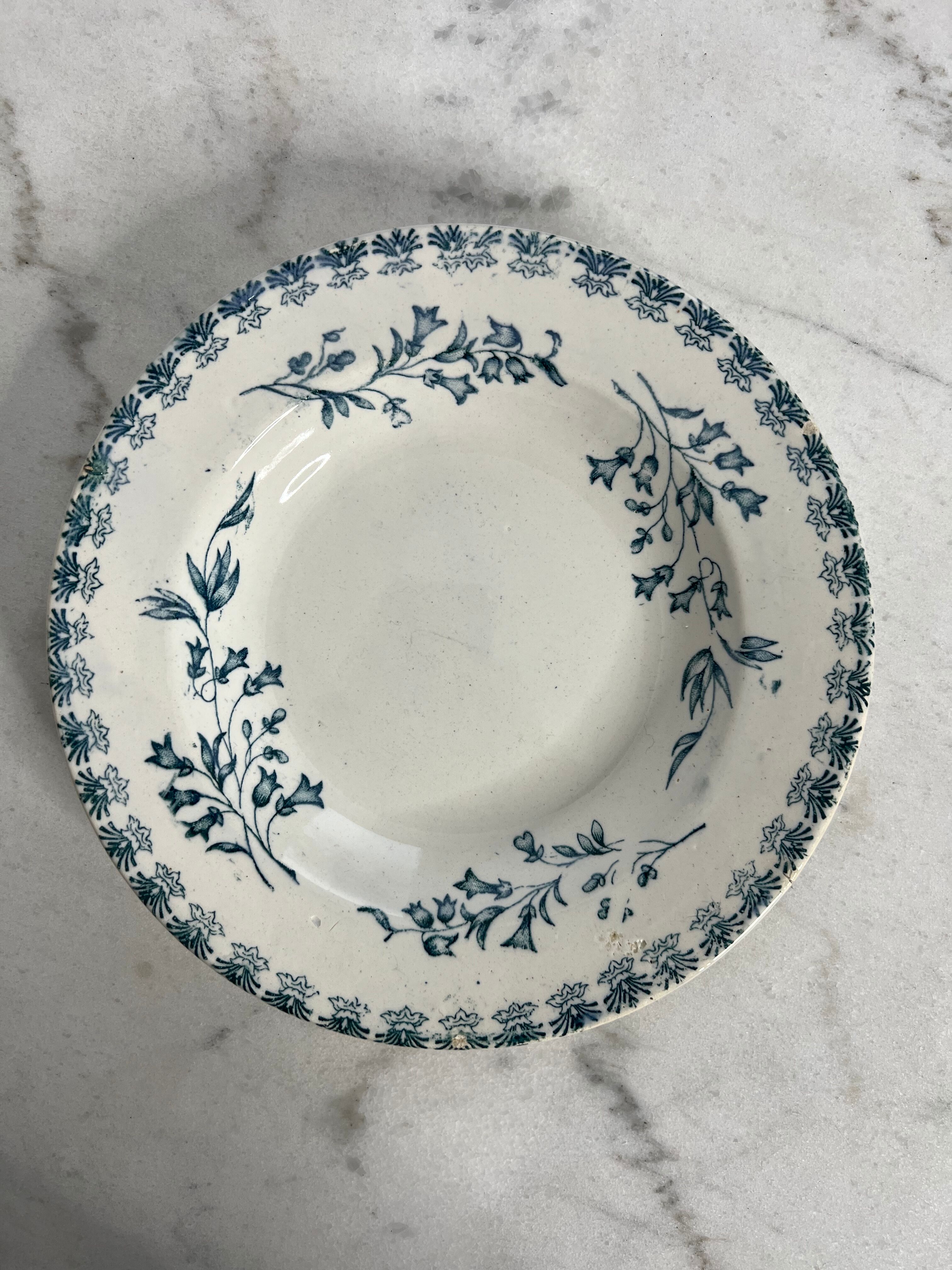 Grigny opaque porcelain