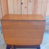 Gateleg table.