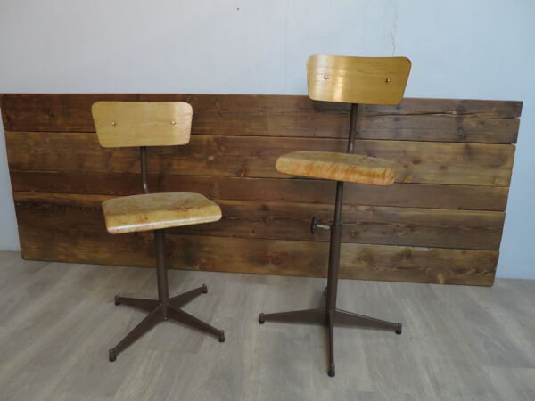 Set de 2 chaises d'atelier vintage pied étoile