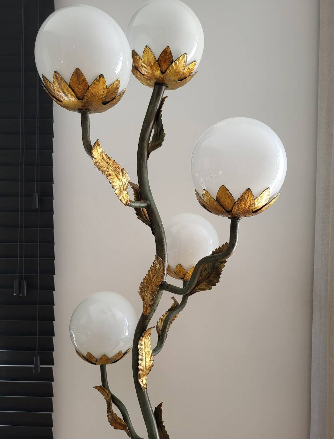 Lampe vintage vergulde smeedijzeren vloerlamp, 1950