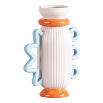 Dolomite vase