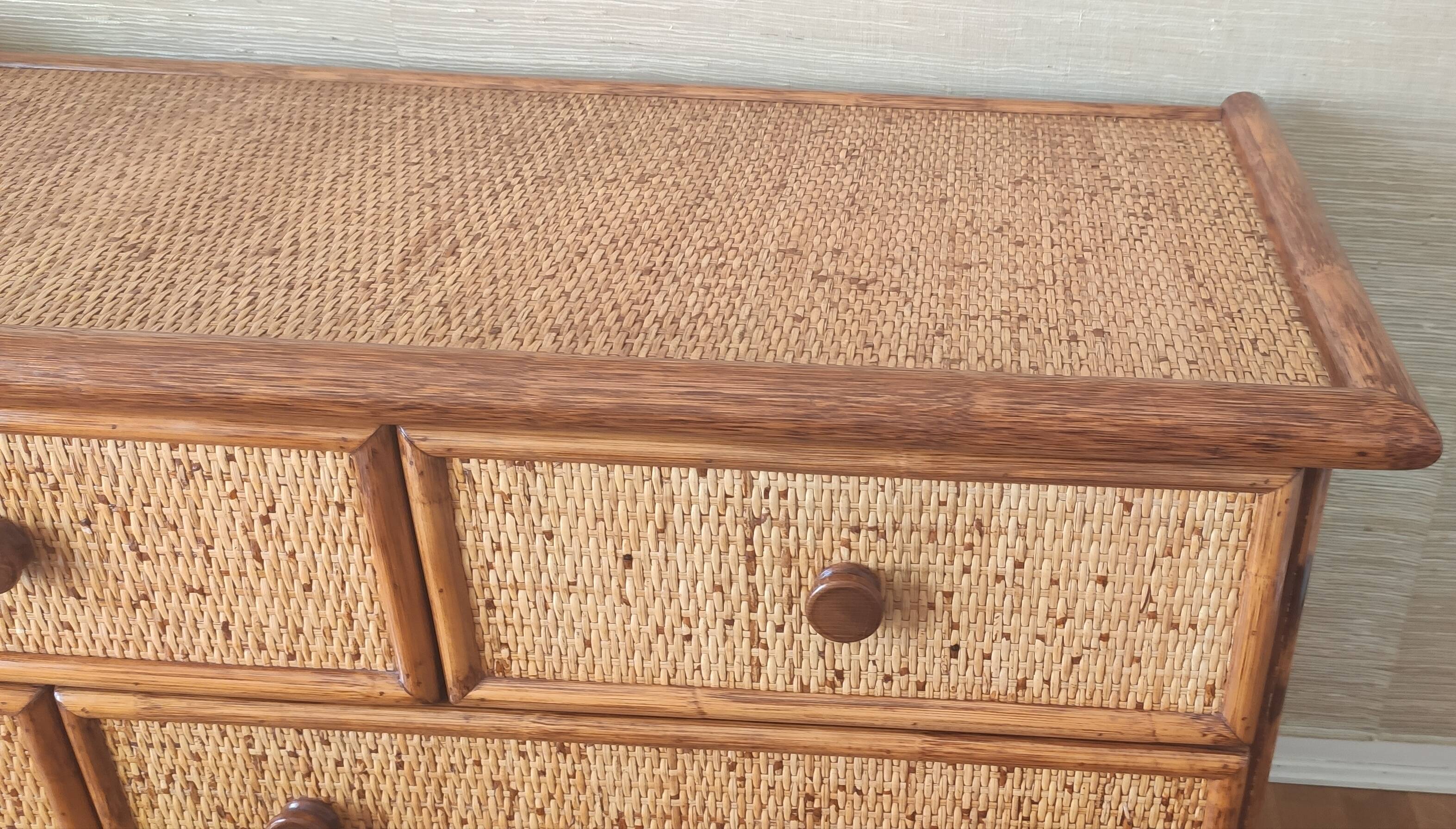 Maugrion chest of drawers with 7 drawers + bedside table