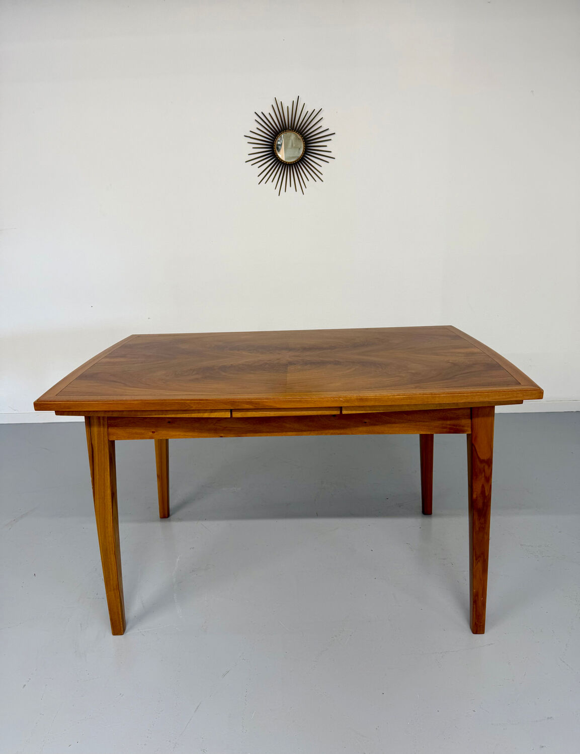 Table de repas à rallonges noyer massif design style scandinave an70