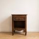 Table de chevet ancienne en bois massif