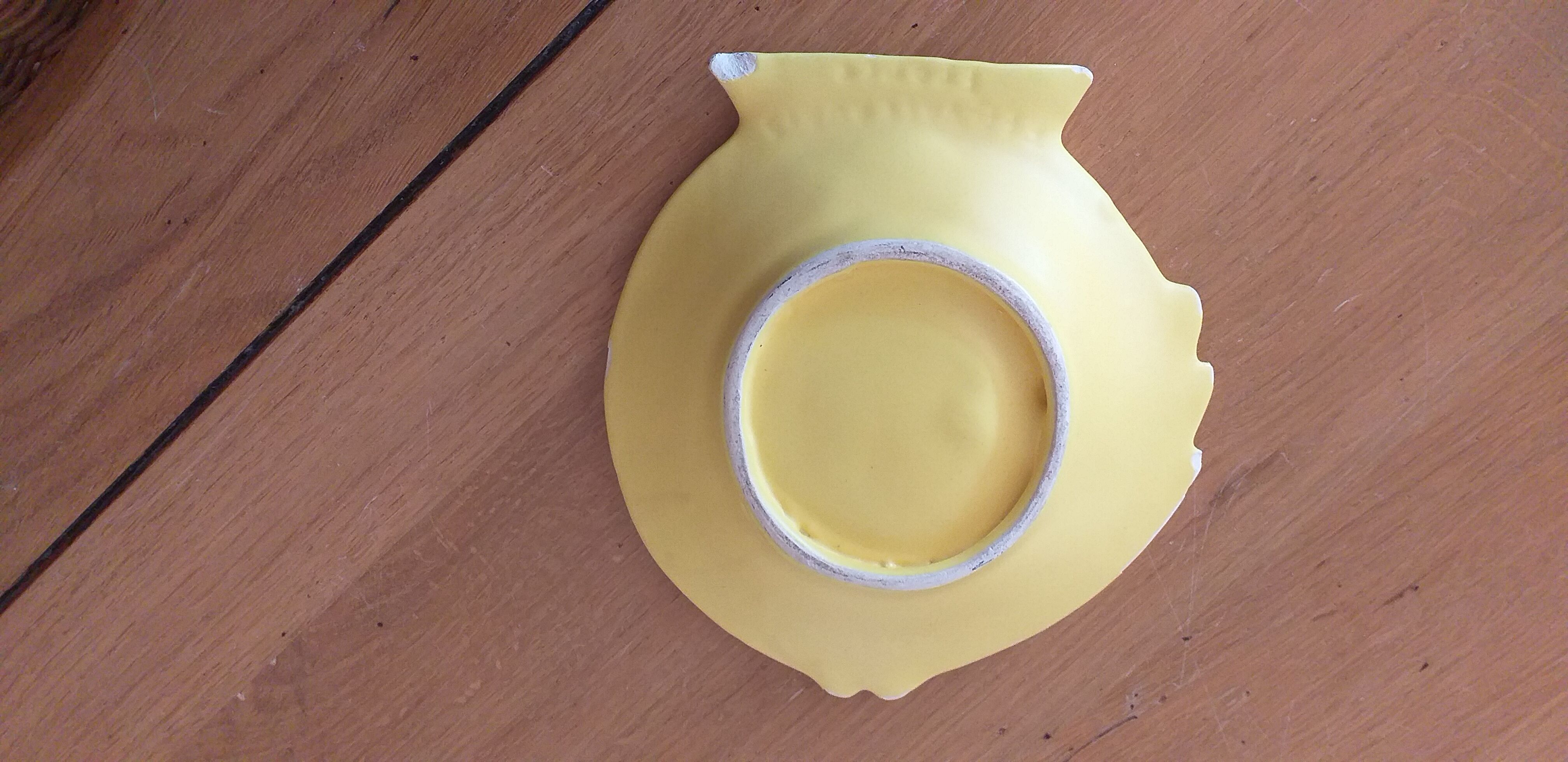 Empty pocket, ceramics of Vallauris