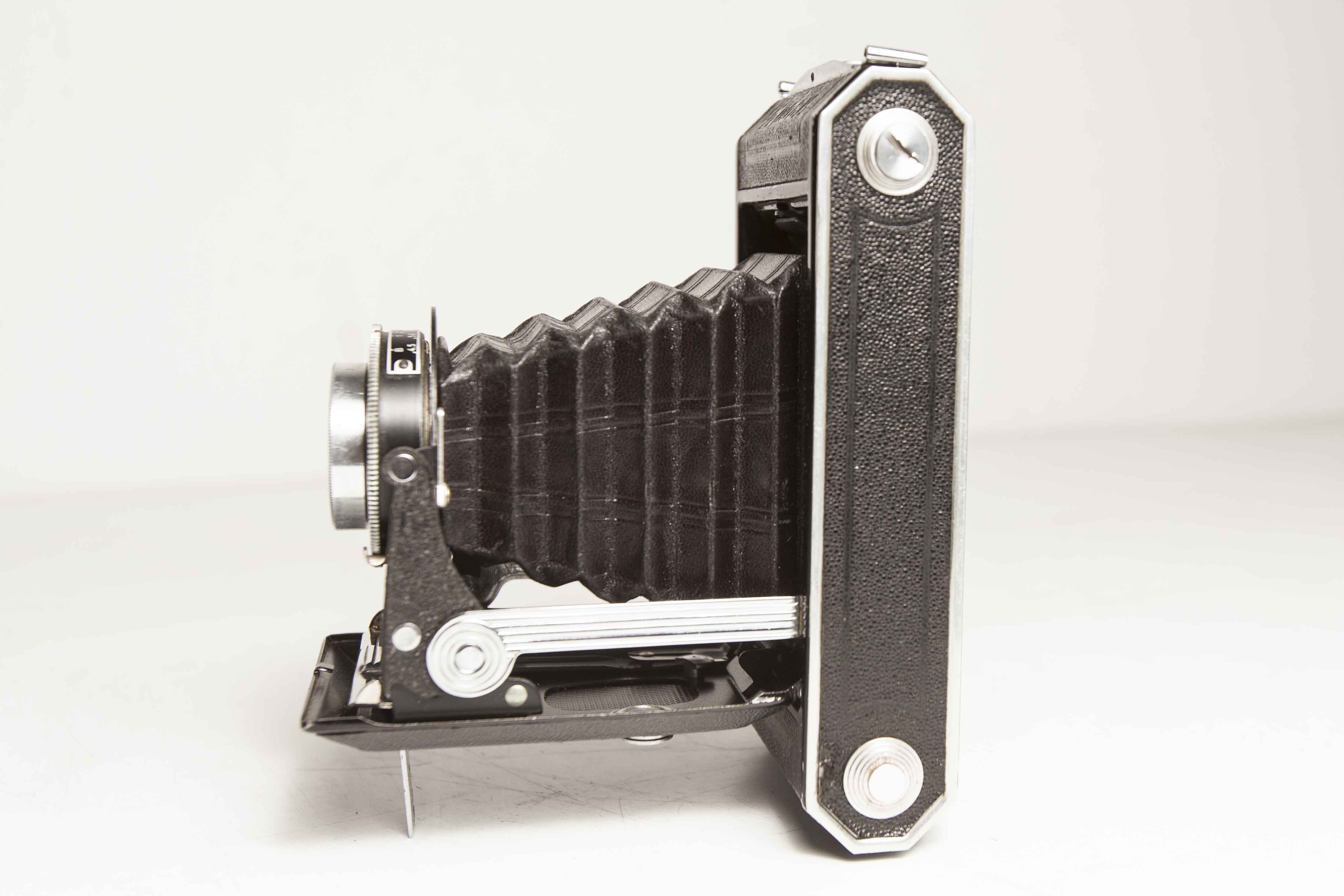 Camera Kodak Folding 620 bellows leather 1950