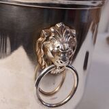 Silver-plated metal table ice bucket with lion head decoration