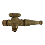 Adjustable solid brass garden lance