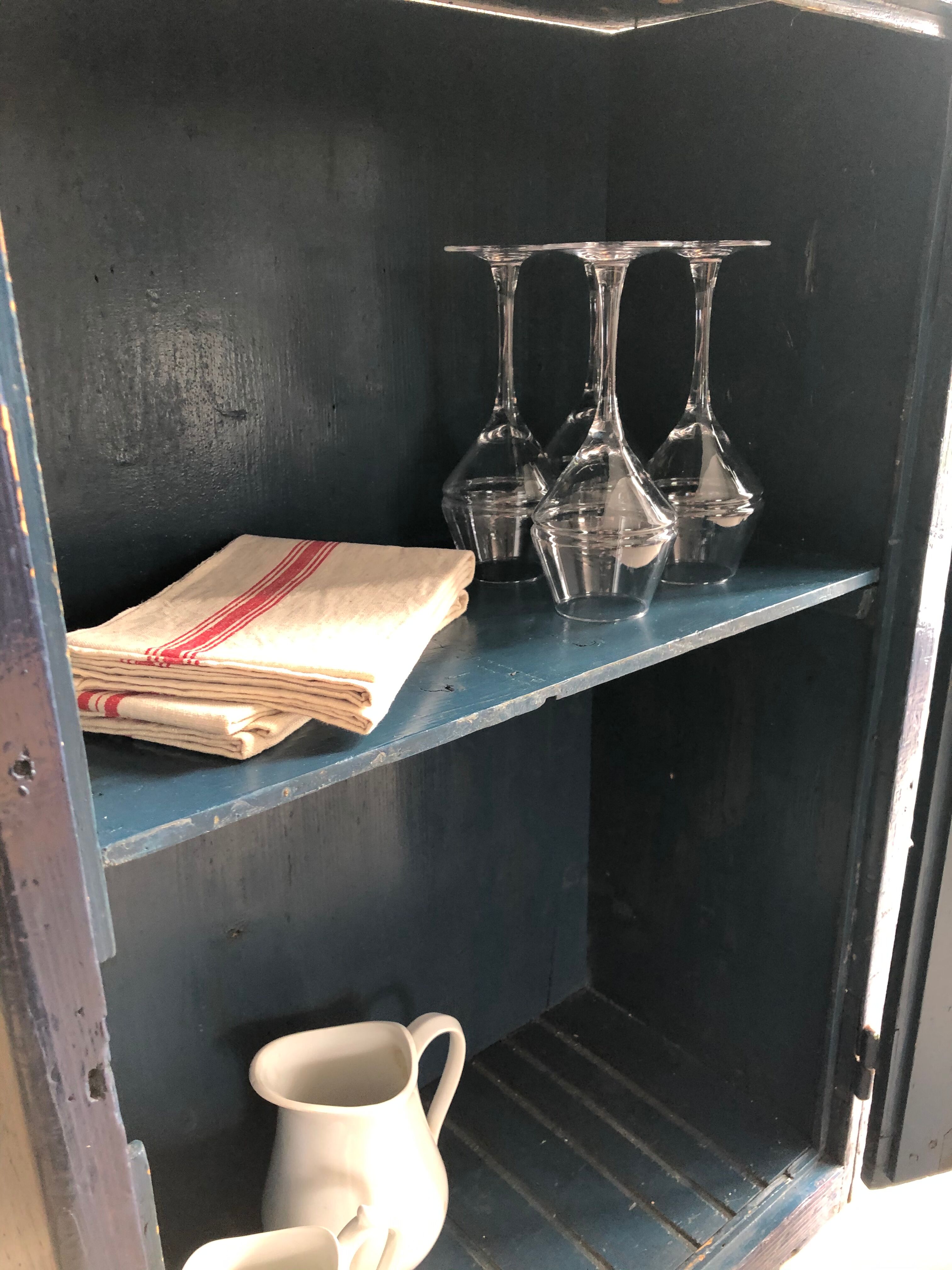 Patinated confectionery buffet