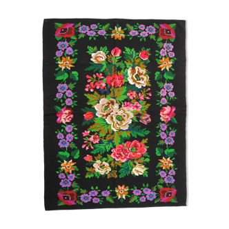 Tapis fait à la main en Roumanie 217x160cm