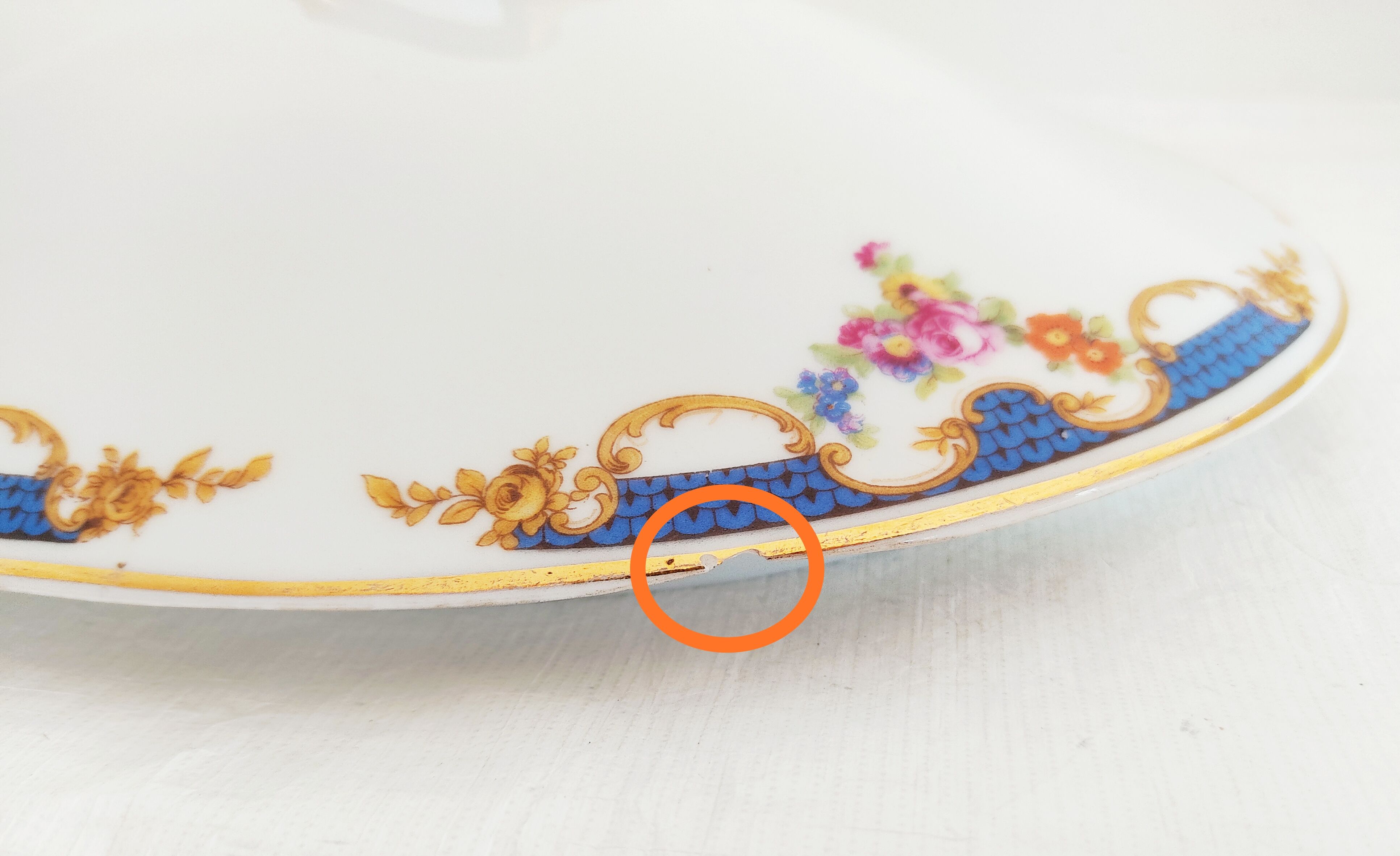 Porcelain Langenthal Switzerland Soupière, Cut on foot and bowl