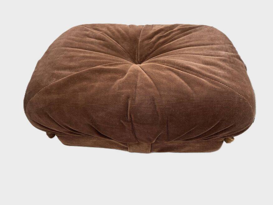 "Patate" armchairs and pouf, Airborne Publisher, 1970