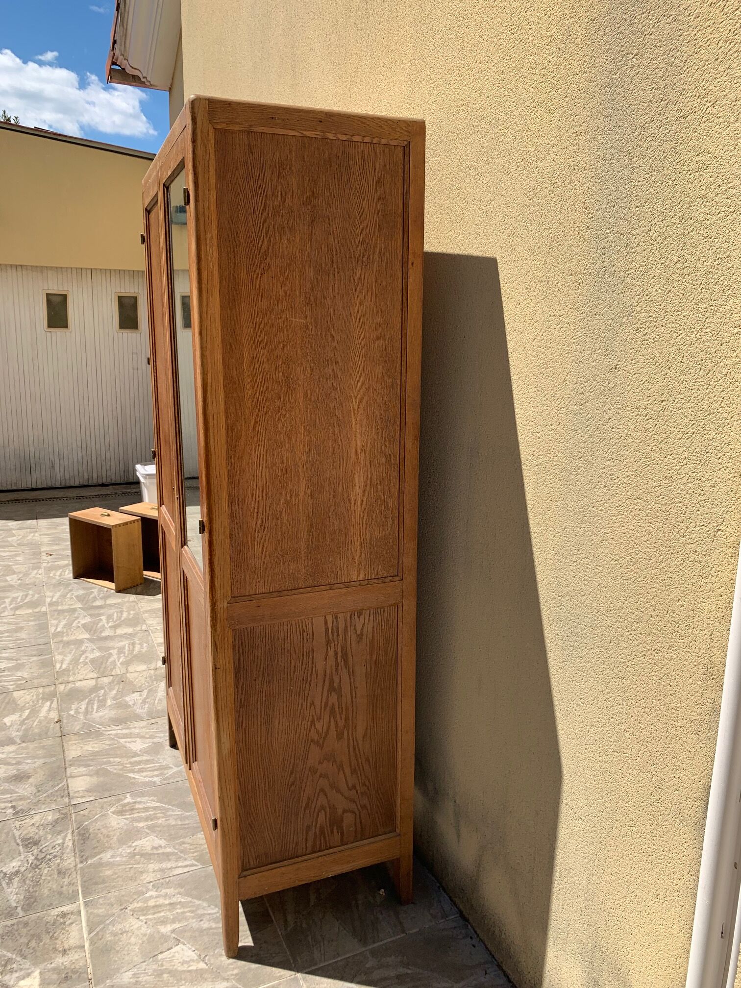 Vintage 70s hospital cabinet