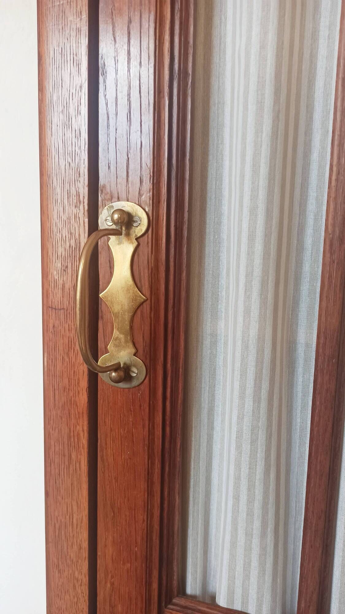 Art Deco bonnetière wardrobe in wood