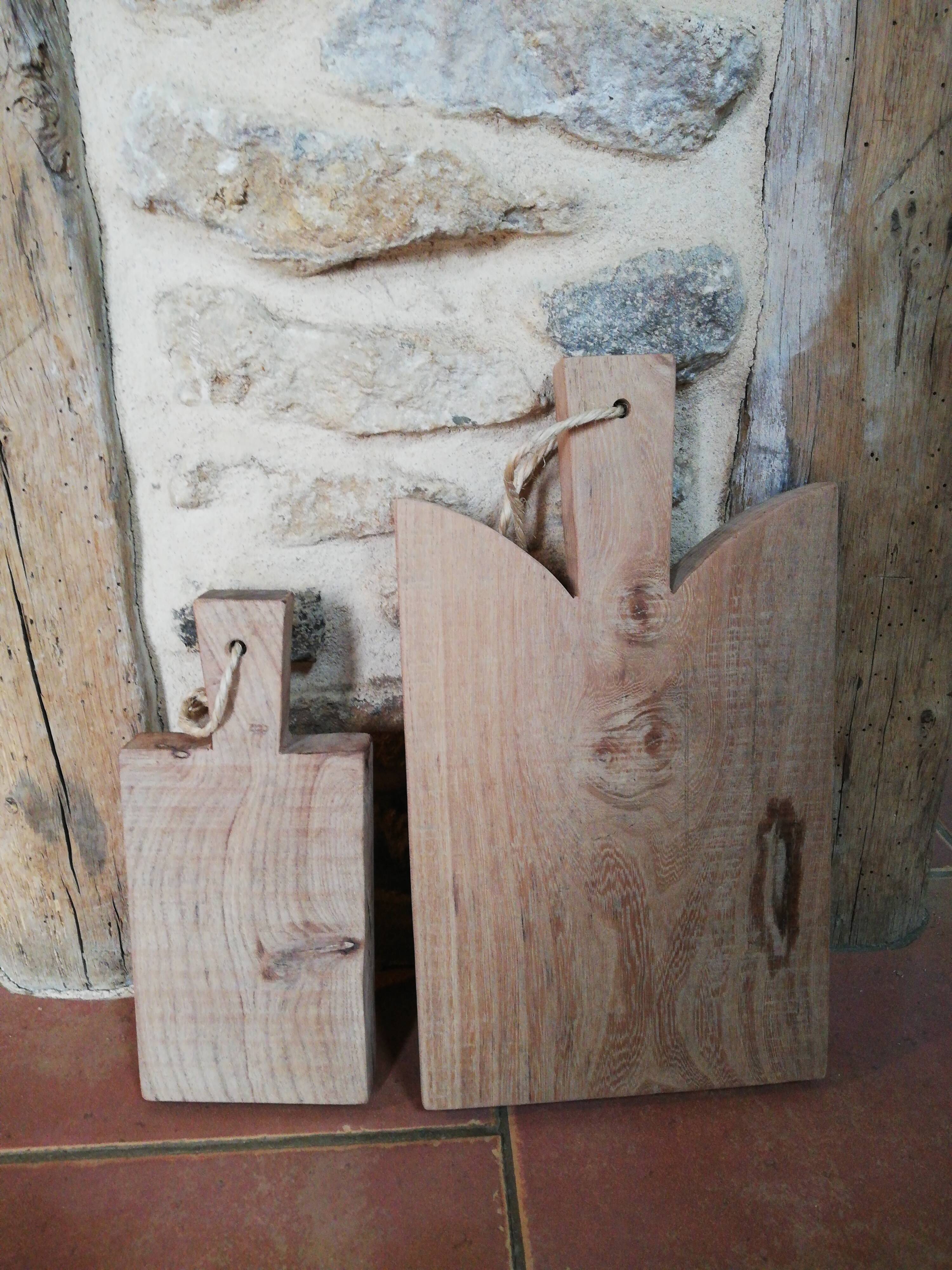 Set of two cutting boards