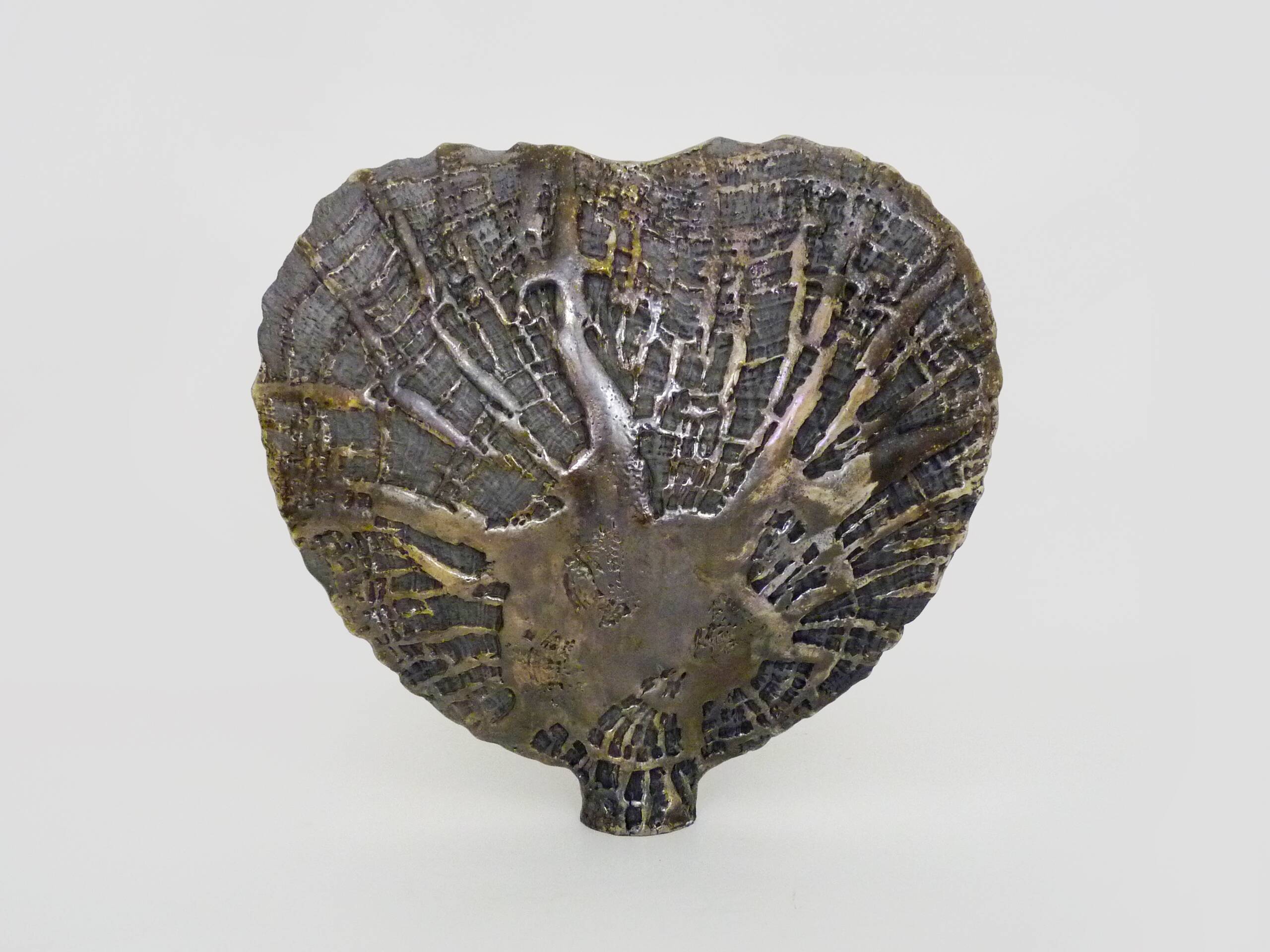 Large vintage ceramic heart-shaped vase signed 80s 35X38 cm