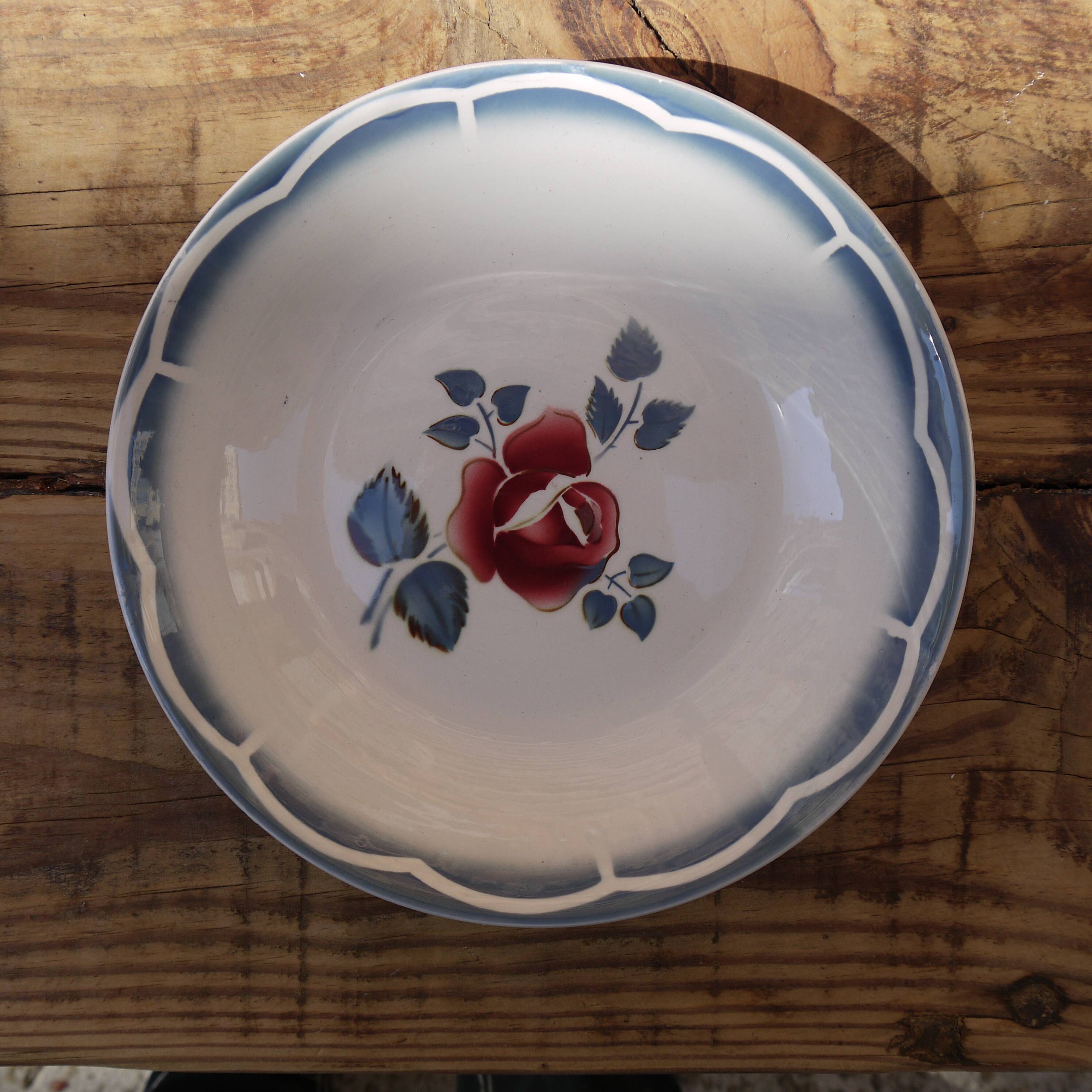 Lot of 6 Digoin Magali soup plates