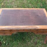 Burreau flat louis XV I style