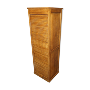 Light oak curtain binder