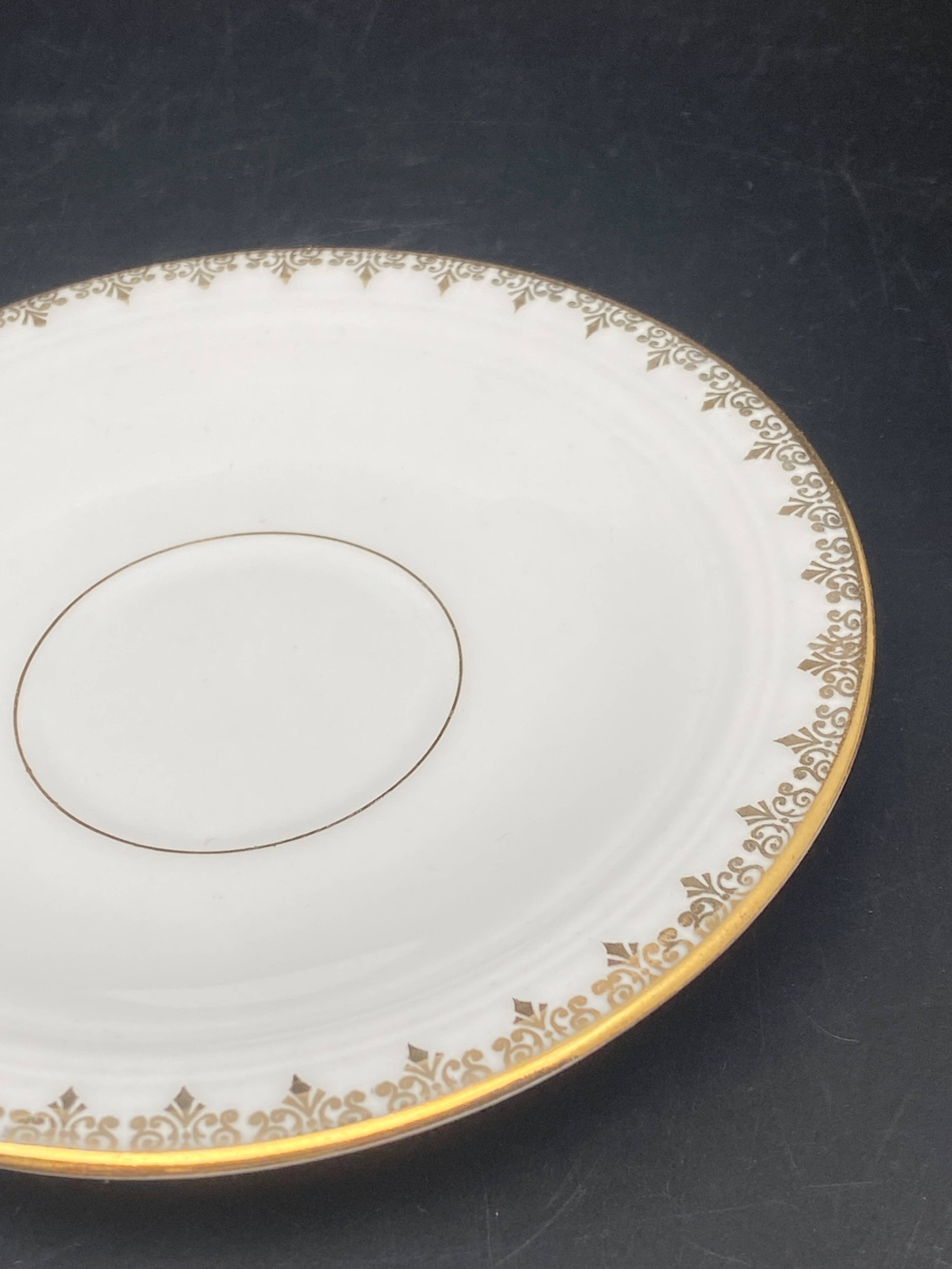 White and gilded Limoges porcelain tea/coffee service – MPM0724SV1