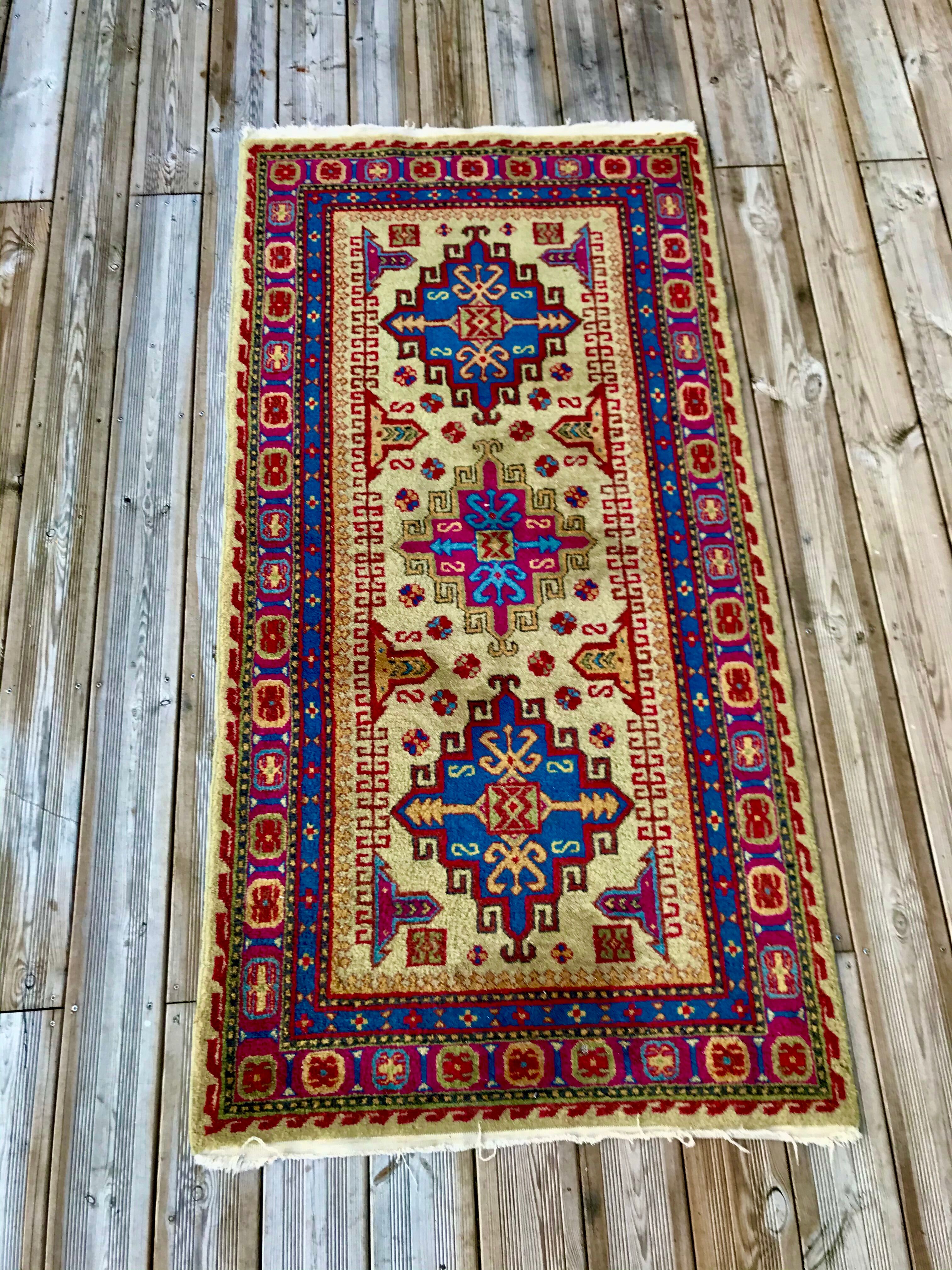 Tapis persan ancien noué main