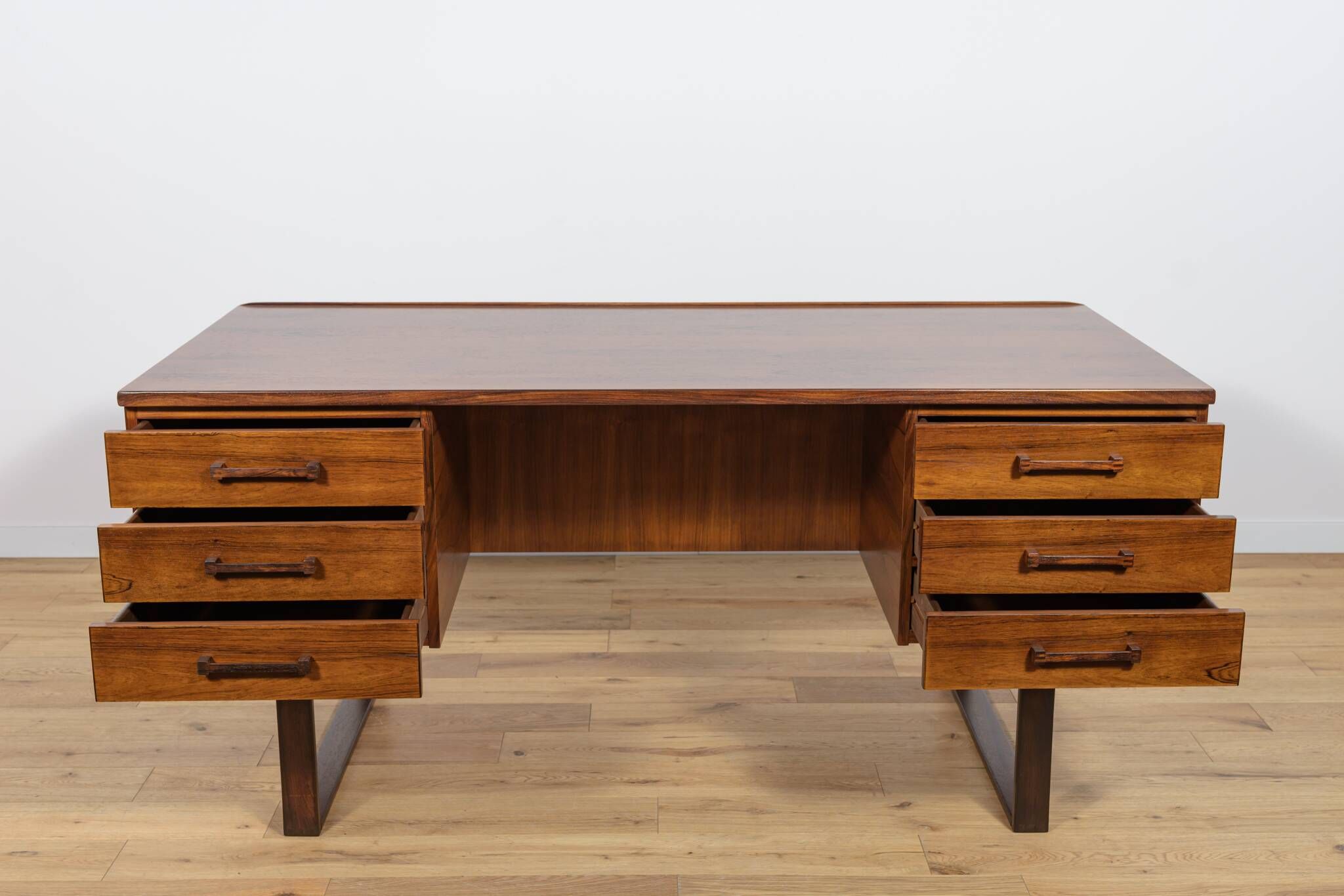Mid-Century Rosewood Freestanding Desk by Torben Valeur & Henning Jensen for Dyrlund, 1960s