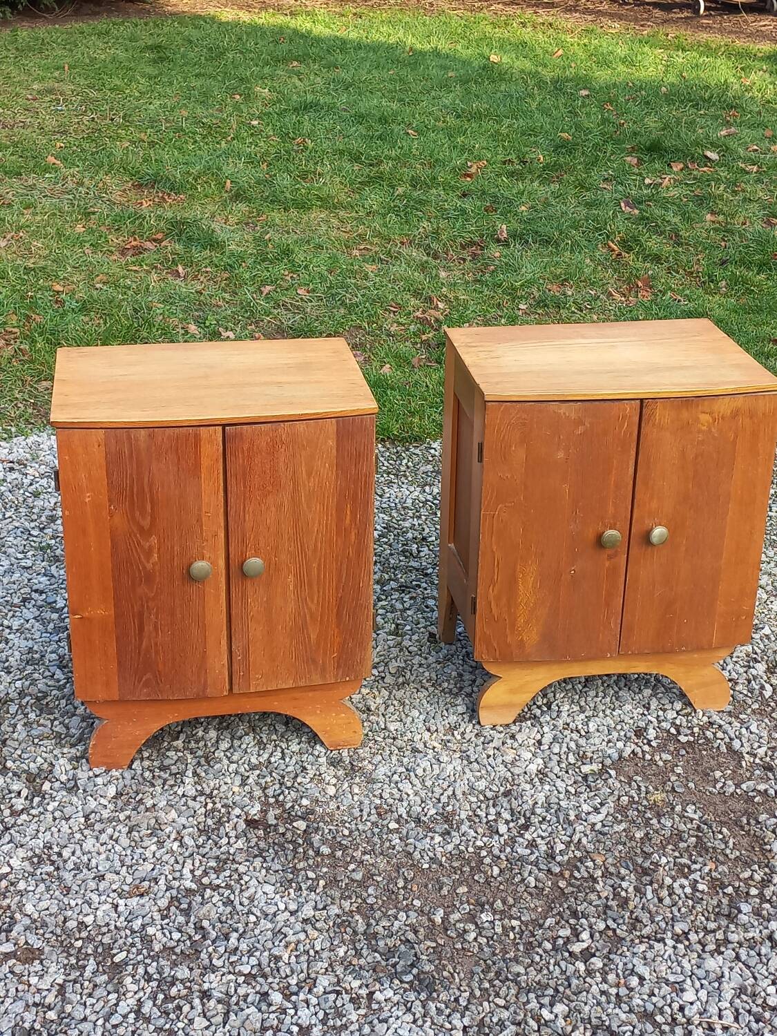 Pair of vintage bedside tables in blond and gilded oak from the 50s