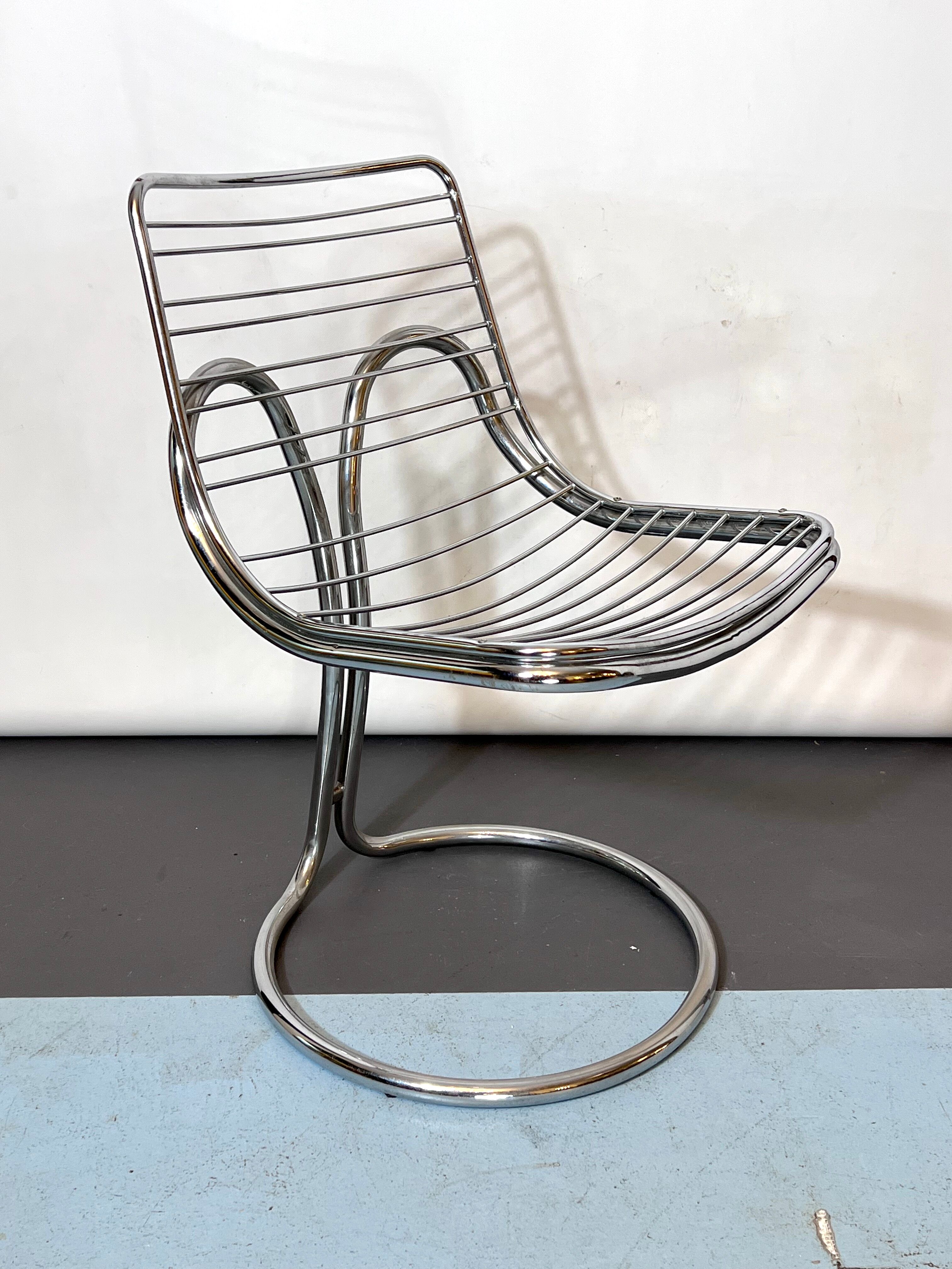 Table à manger vintage Space Age et quatre chaises