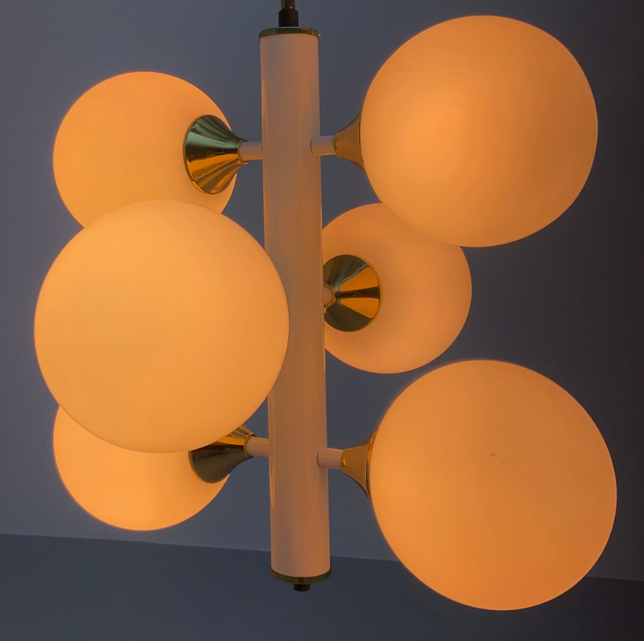 Kaiser Leuchten Sputnik in brass and metal with 6 opaline bulbs